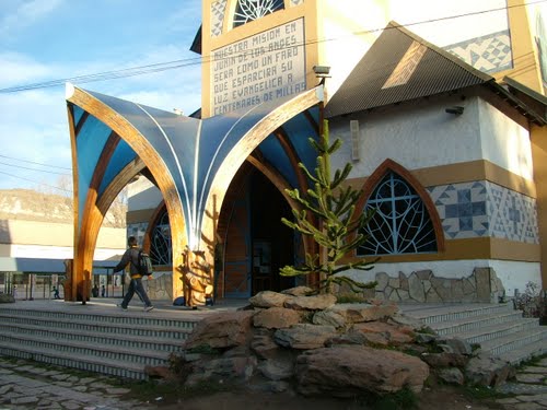 Entrada Iglesia  Junìn de Los Andes