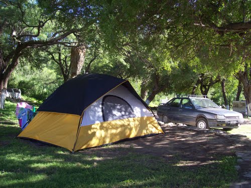 Camping \"Las Palmas\" en San Francisco del Monte de Oro. San Luis.- (foto: Frank Boore).-