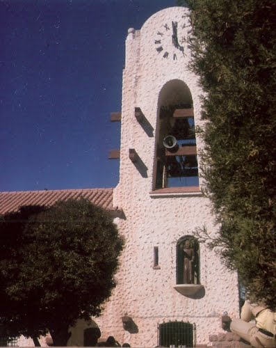 \"El santo sale a las doce  en el Cabildo de Humahuaca\" Patrimonio Mundial de la Humanidad. 1982.