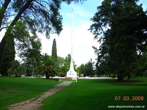 Chacabuco - Plaza Belgrano ( www.alepolvorines.com.ar ) 