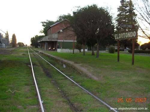Estacion Elortondo ( www.alepolvorines.com.ar ) 