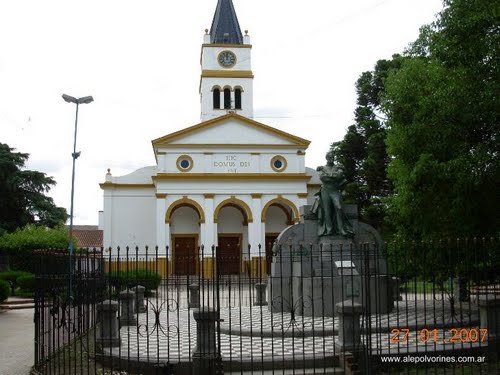 general Rodriguez - Iglesia NS del Carmen ( www.alepolvorines.com.ar ) 