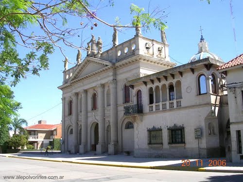 Villa Maria - Iglesia ( www.alepolvorines.com.ar ) 