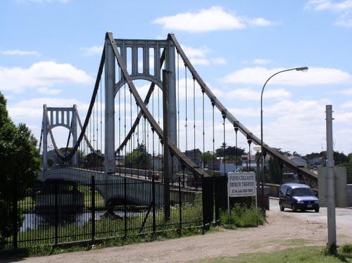 Necochea - Puente Colgante 1929-2004