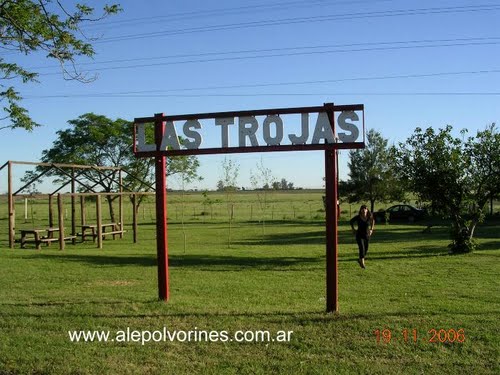 Estacion Las Trojas FCCA ( www.alepolvorines.com.ar )