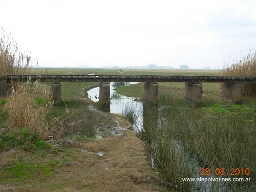 Puente Ferroviario FCCBA - Arroyo La Guardia ( www.alepolvorines.com.ar )