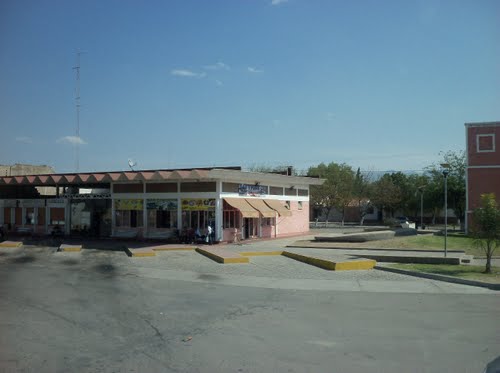 Terminal de omnibus Chamical - (Roberto Guzmán)