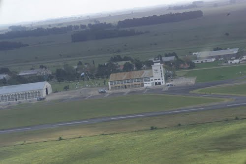 Base Aeronaval de Punta Indio, desde un P-3B de la Armada Argentina