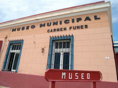 Museo Municipal Carmen Funes en Plaza Huincul (Neuquen)