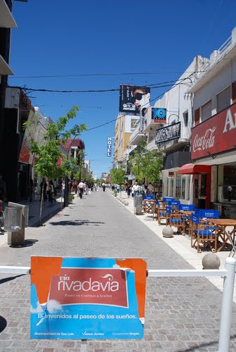 Calle Rivadavia transformada en Paseo Peatonal  CRB