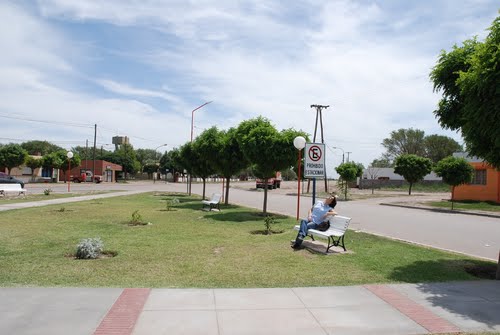 Plaza principal en Santa Isabel  La Pampa   CRB