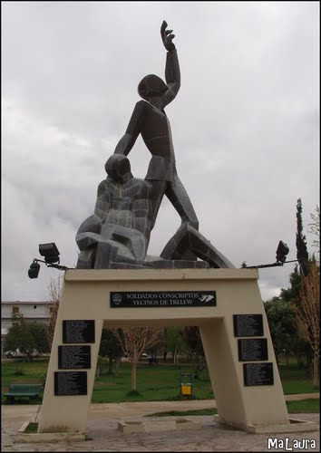 Trelew (Chubut): monumento a los Soldados de Malvinas